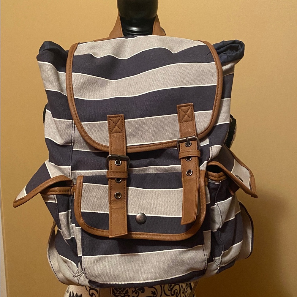 🩷Candie’s Backpack Navy And Grey Striped With Brown Trim